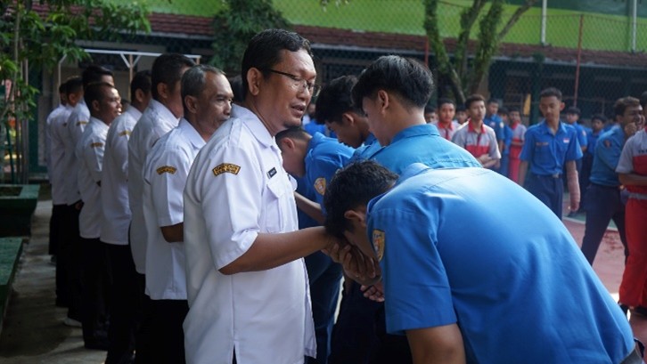 Suasana Penuh Semangat di Hari Pertama Sekolah Usai Lebaran